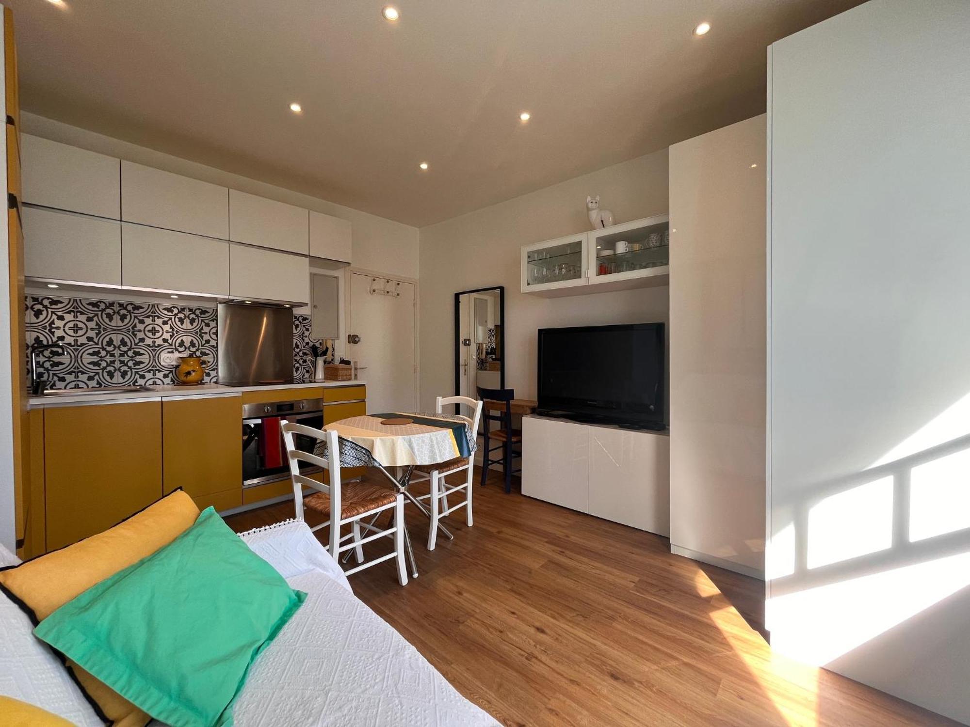 Appartement Lumineux 1 Chambre Au Coeur De Saint-Jean-De-Luz, Proche Plage Et Halles - Fr-1-239-890 Экстерьер фото